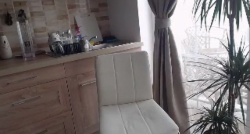 Roses_are_red video thumbnail
