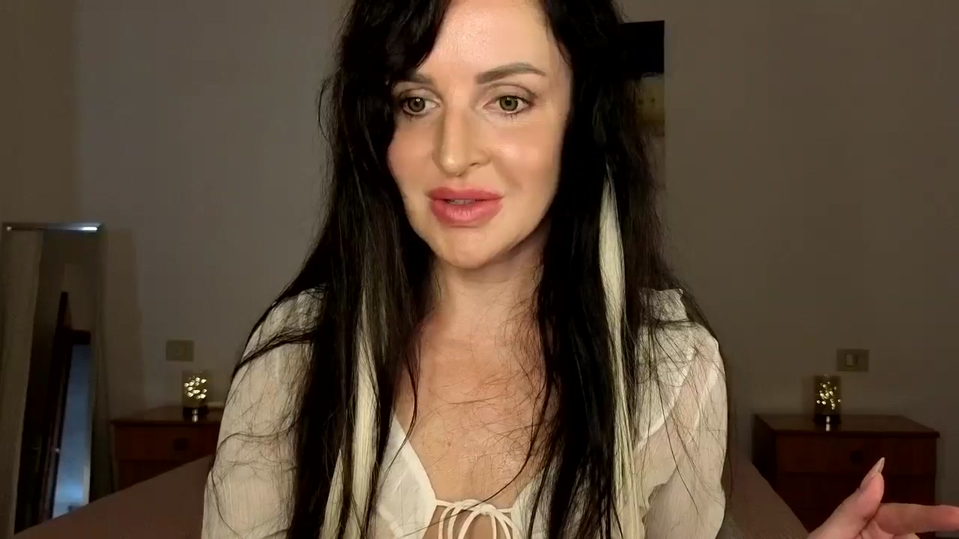 Ellemell video thumbnail