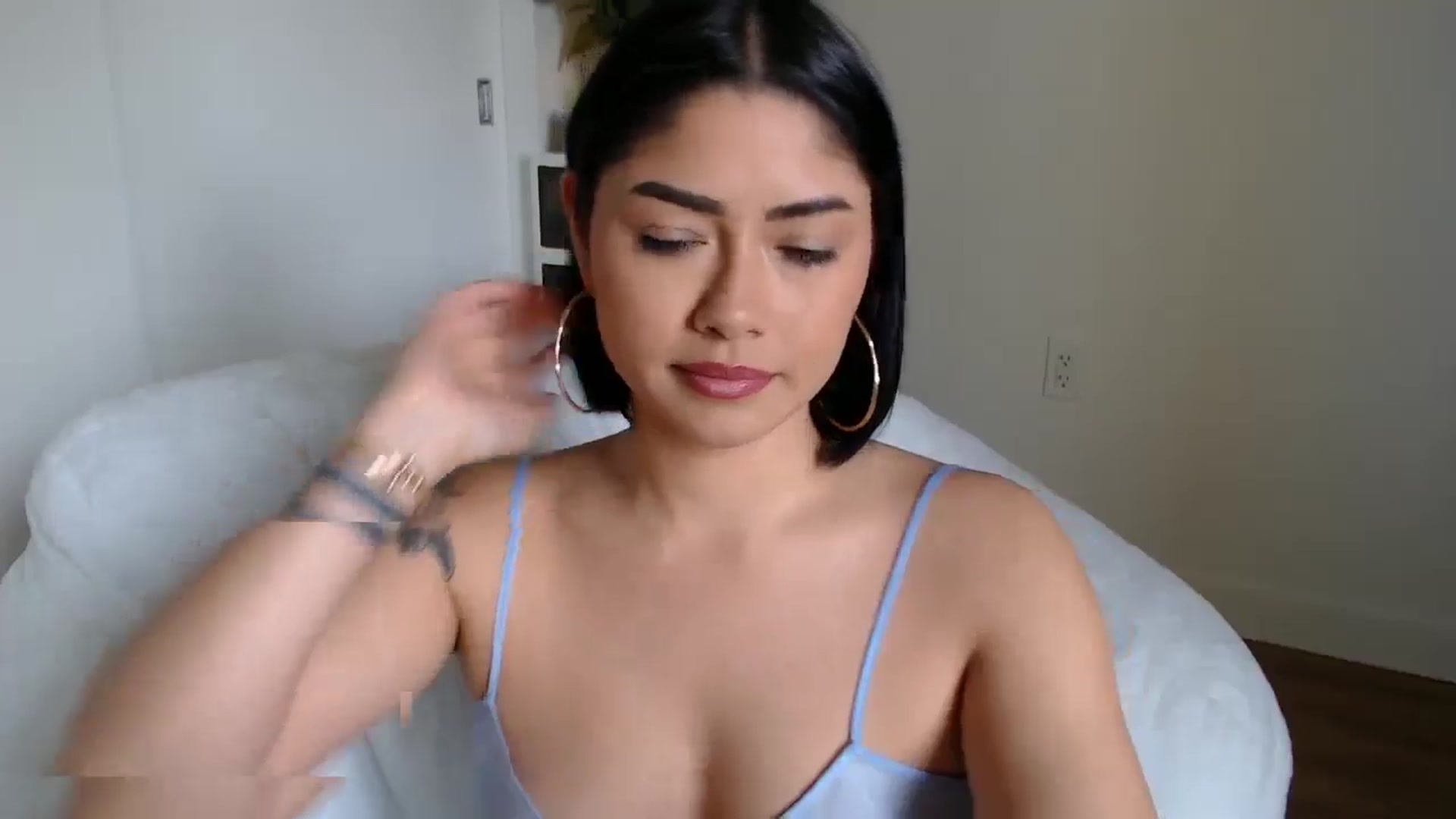 YourGoddessLu video thumbnail