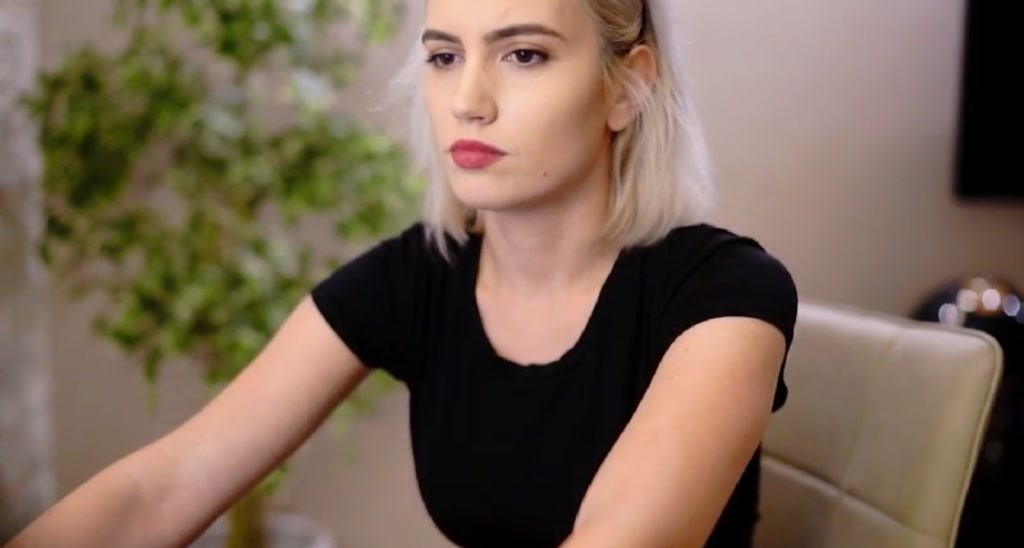 SweetSarra_ video thumbnail