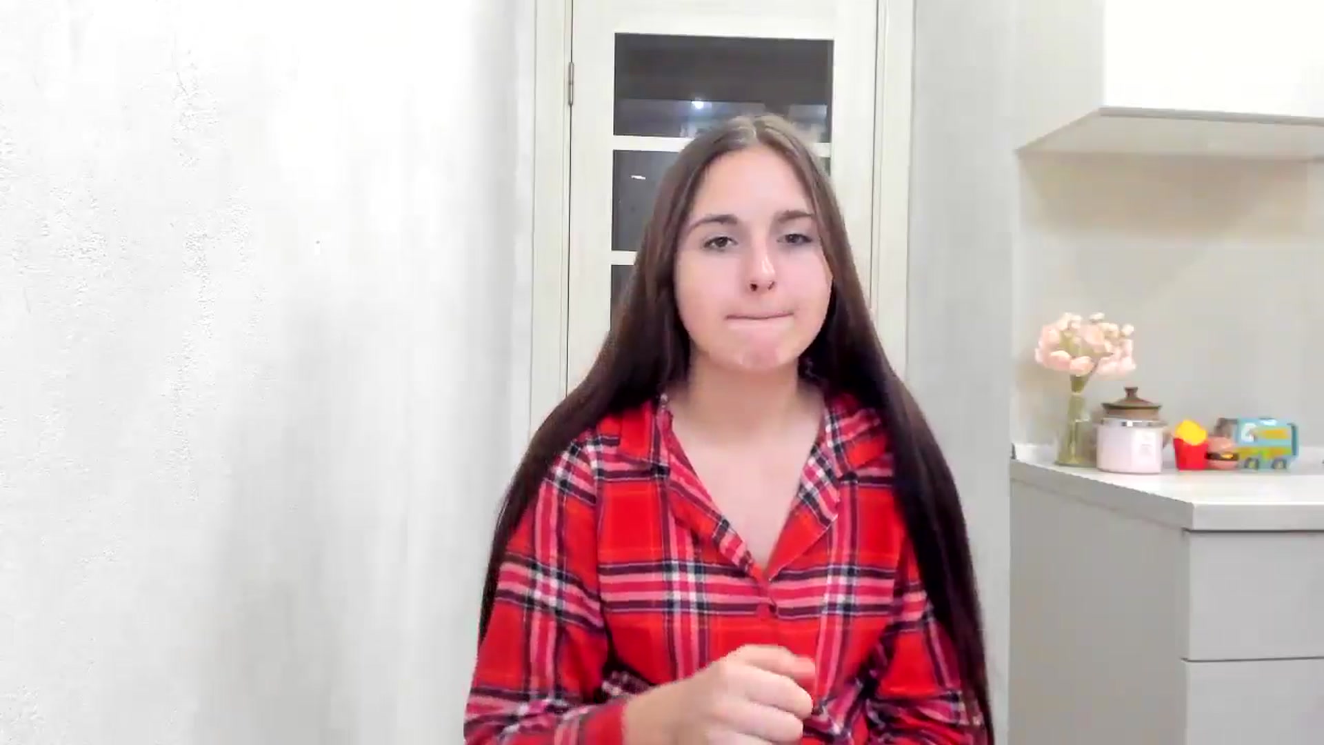 Miss_Peach_ video thumbnail
