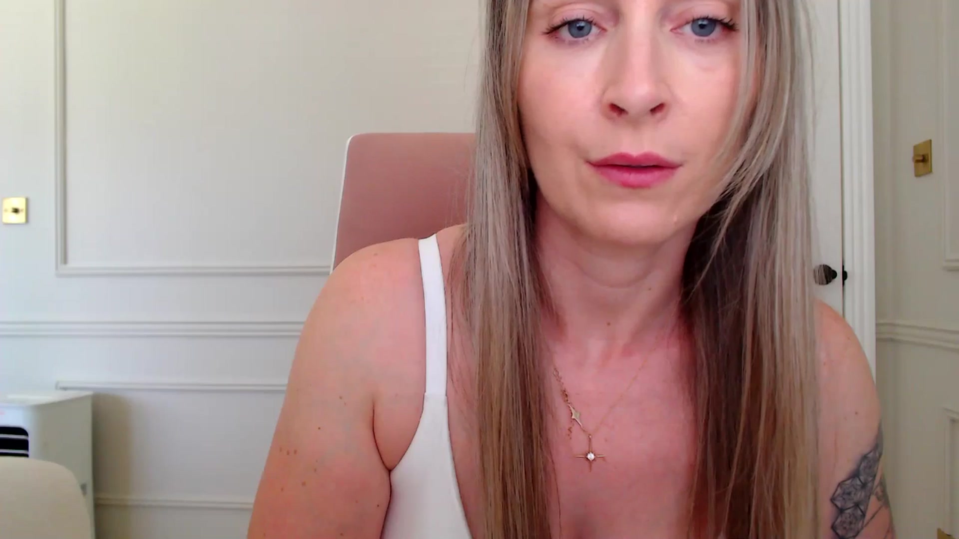 Boob_Jiggler video thumbnail
