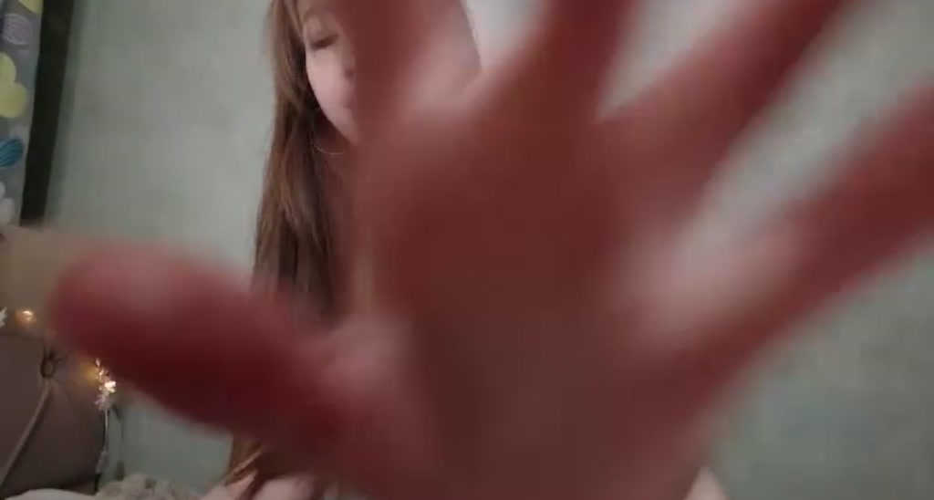 HoneySue video thumbnail