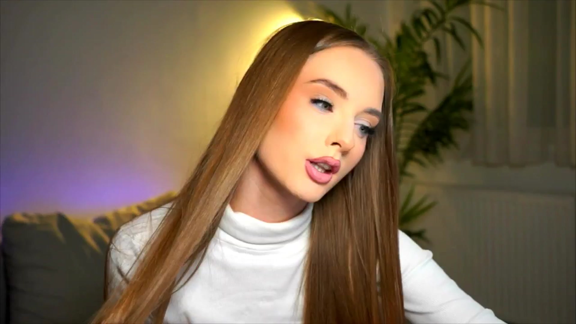 petitegonwild video thumbnail