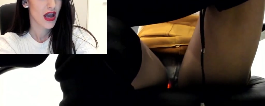 ElleL_ video thumbnail