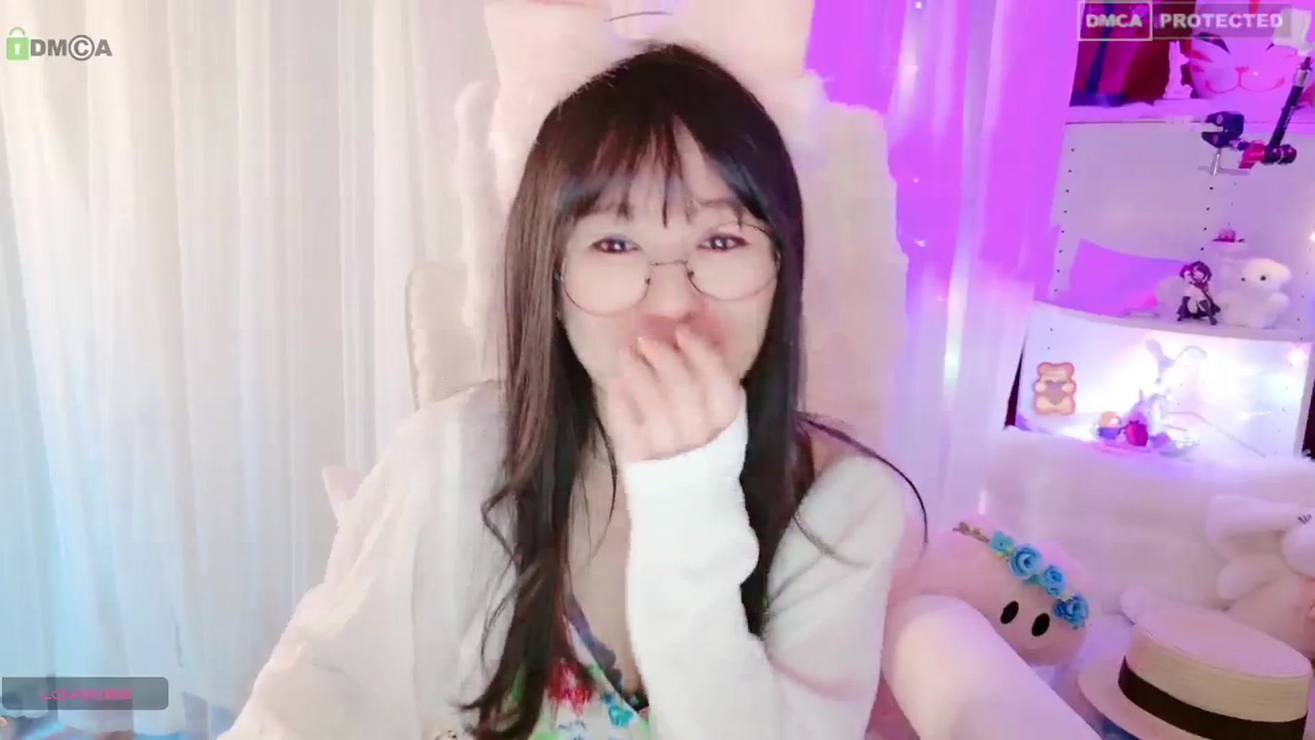 meows video thumbnail