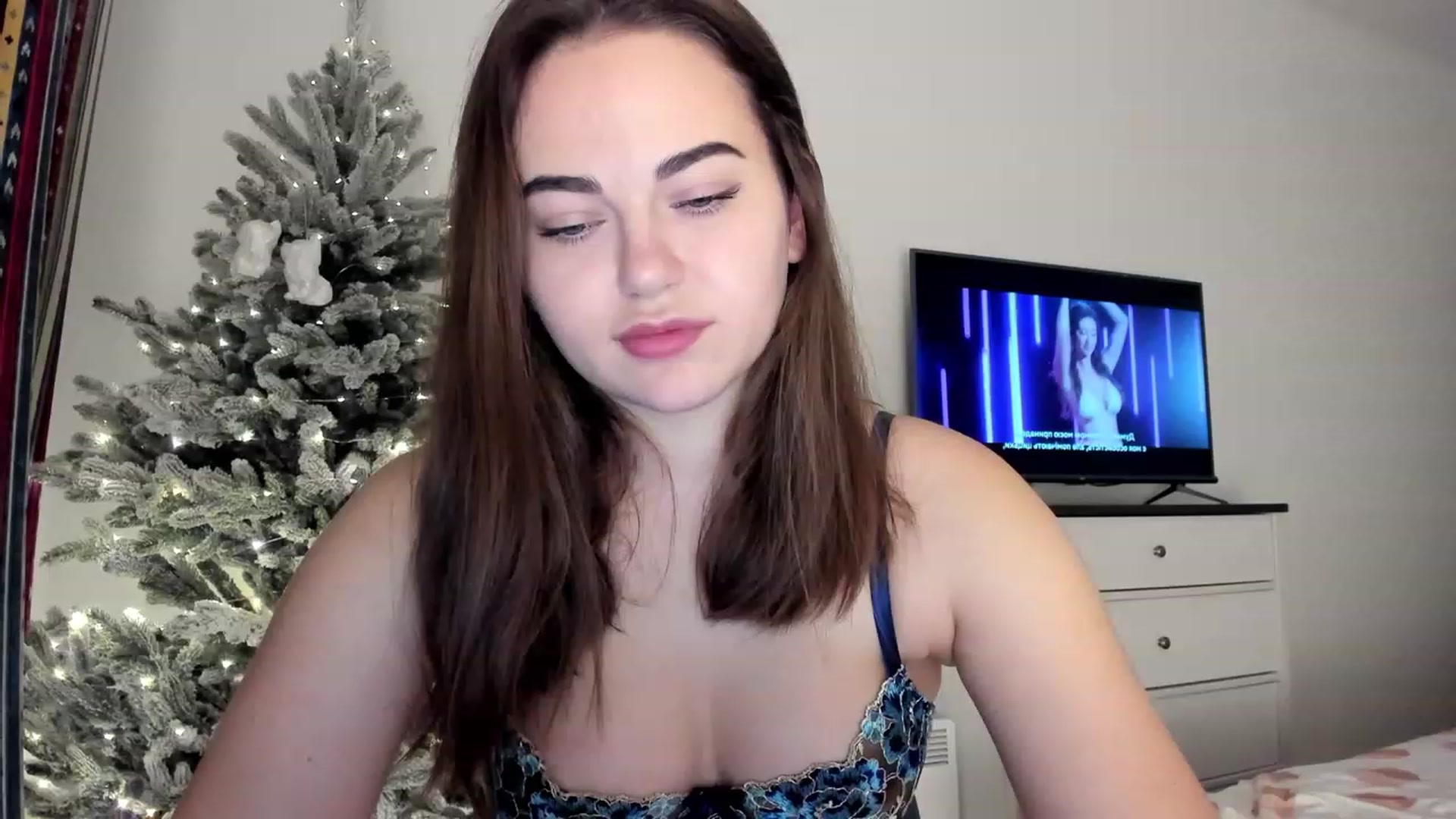 Bee_Sweety_ video thumbnail