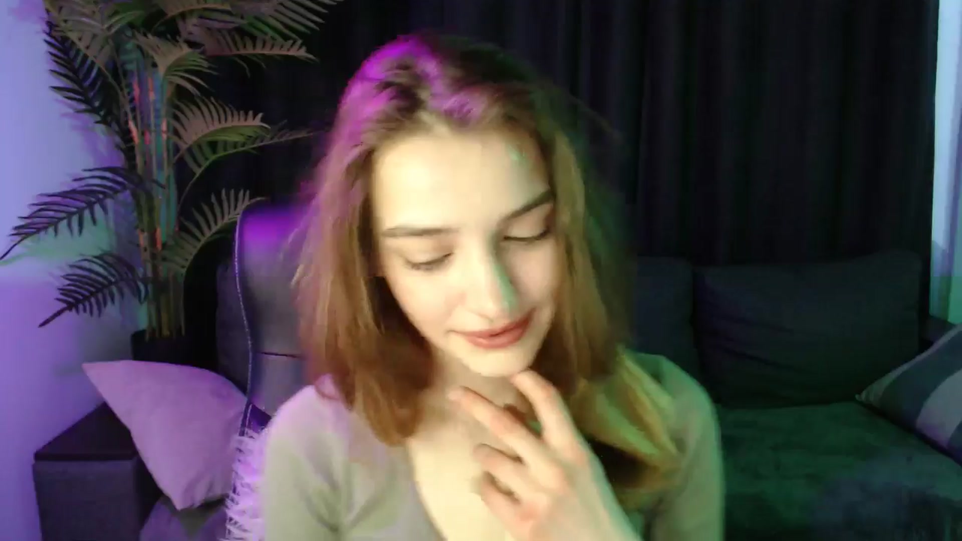 LaraMinx video thumbnail