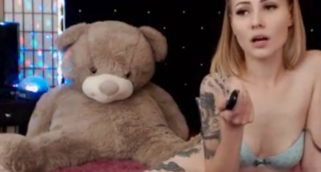 LanaLoren video thumbnail