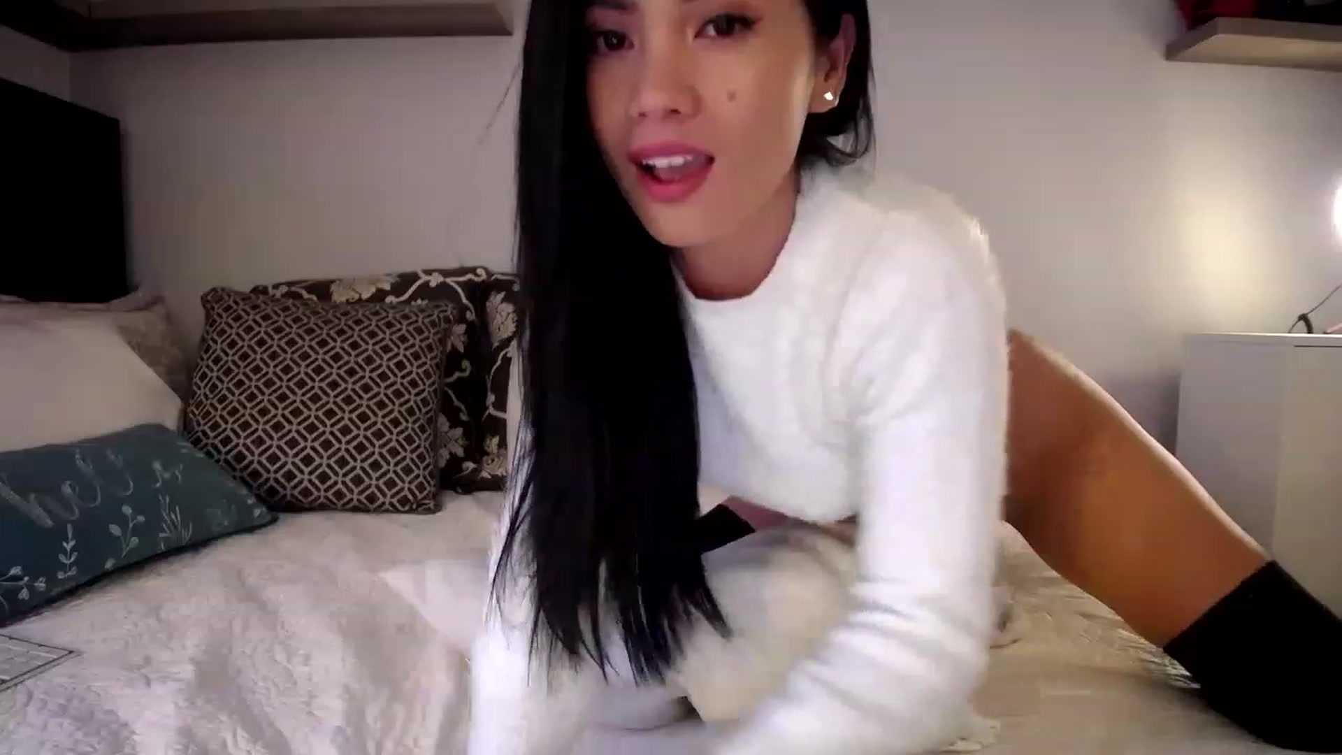 AsianLuv_4U video thumbnail