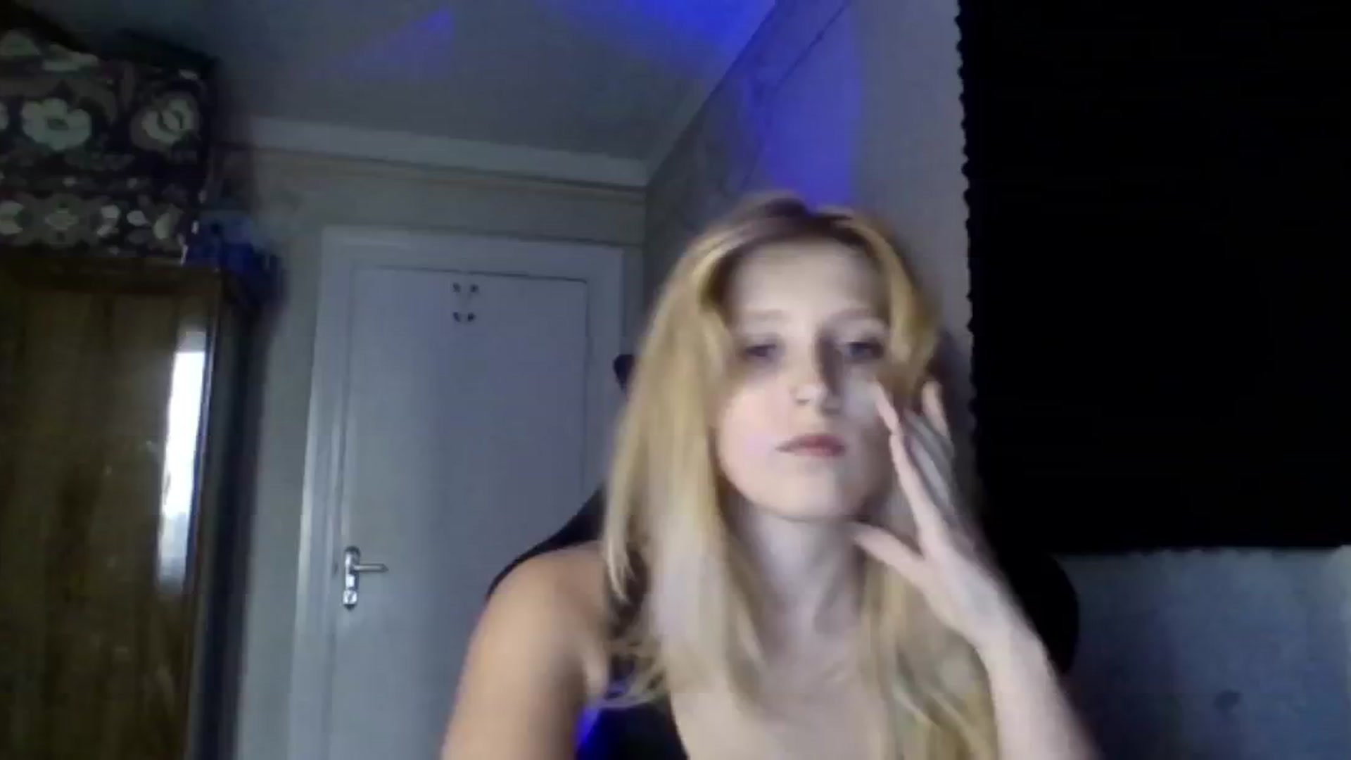 EvaMrrr video thumbnail