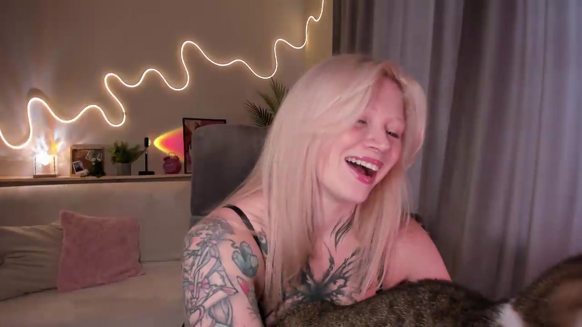 euphoriadance video thumbnail