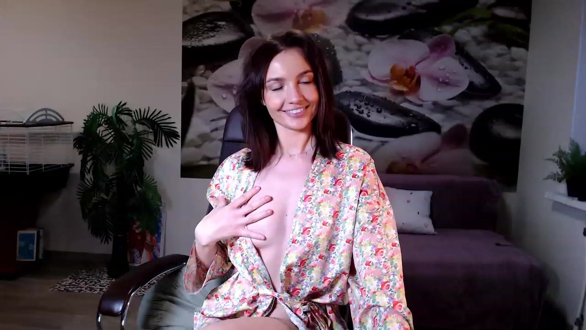 HoneyIAmHome video thumbnail