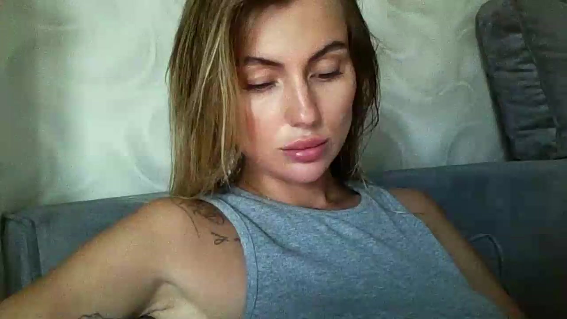 SofiaSimons video thumbnail