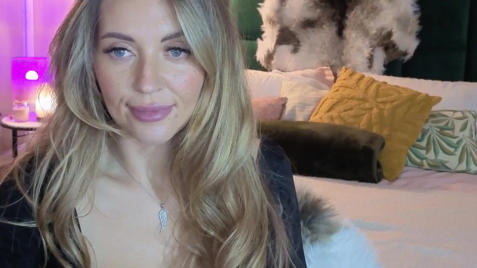 JoanneXOXO video thumbnail