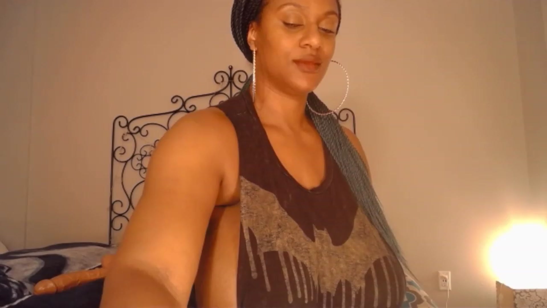 TheIconicGirl video thumbnail