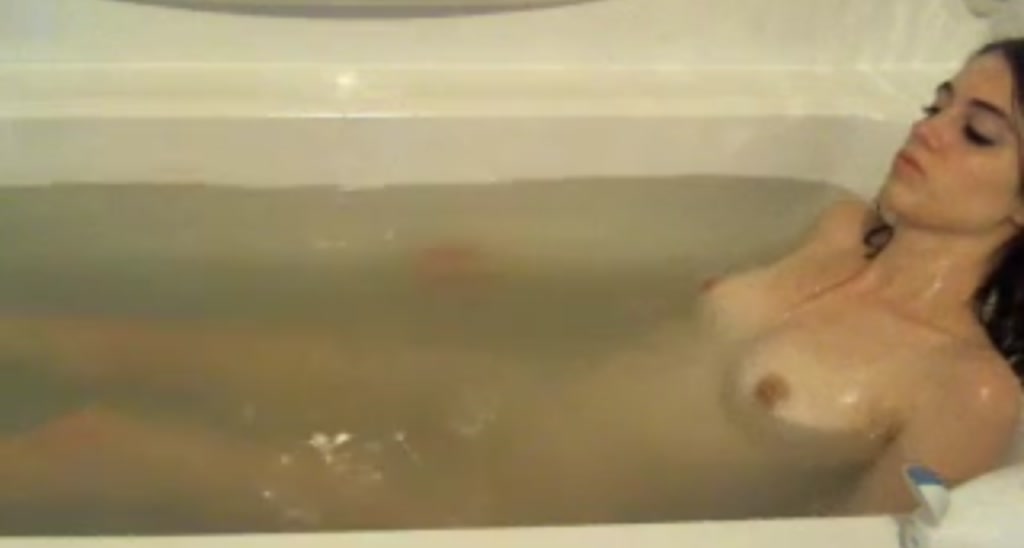 JustNaomi video thumbnail