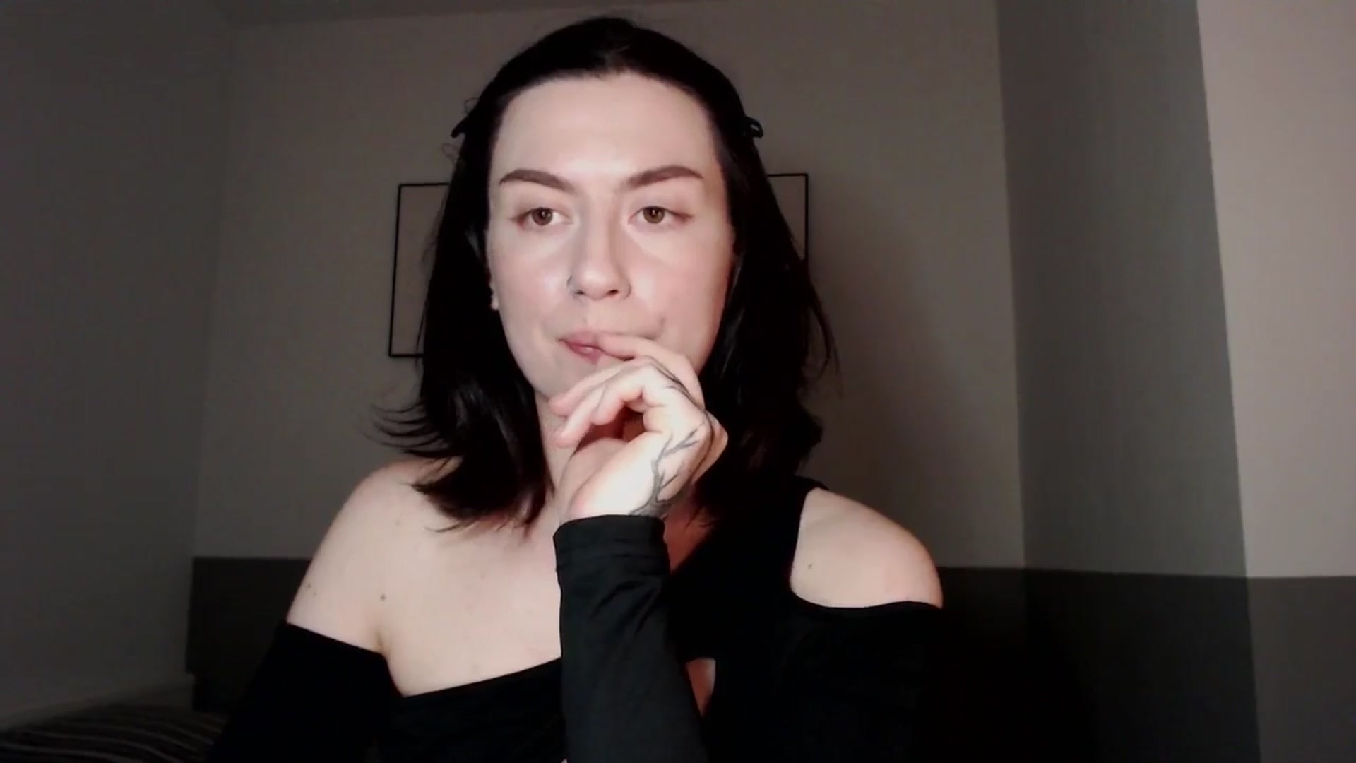 HeyAriel video thumbnail
