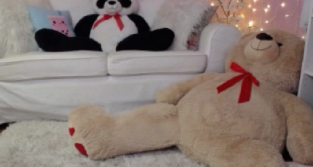 EllieMarie video thumbnail