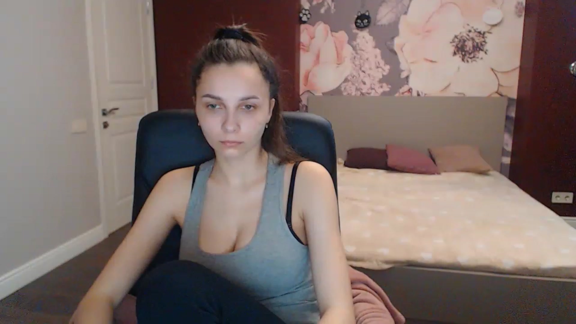 Karina_Mils video thumbnail