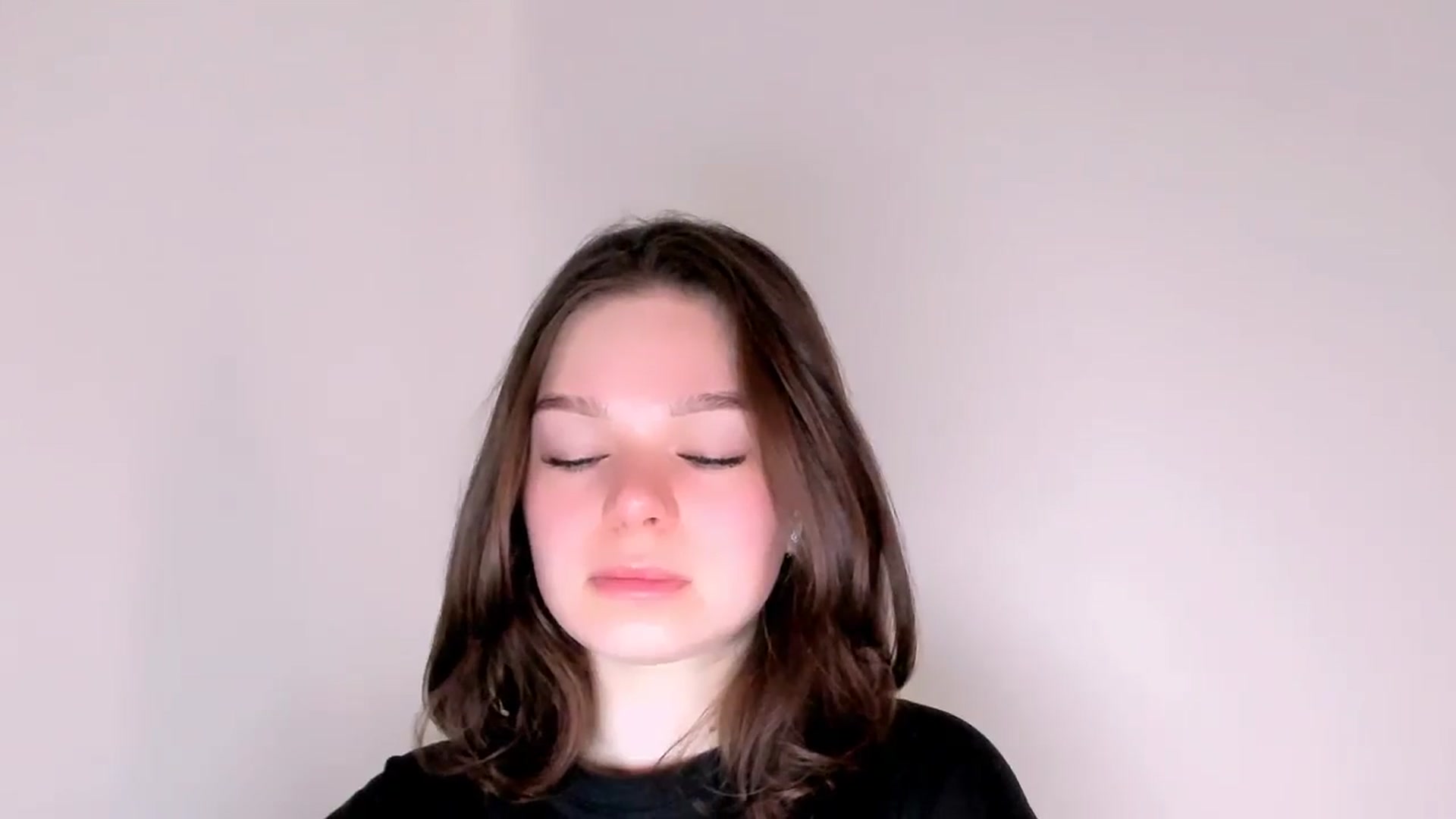 HeyAlisa video thumbnail