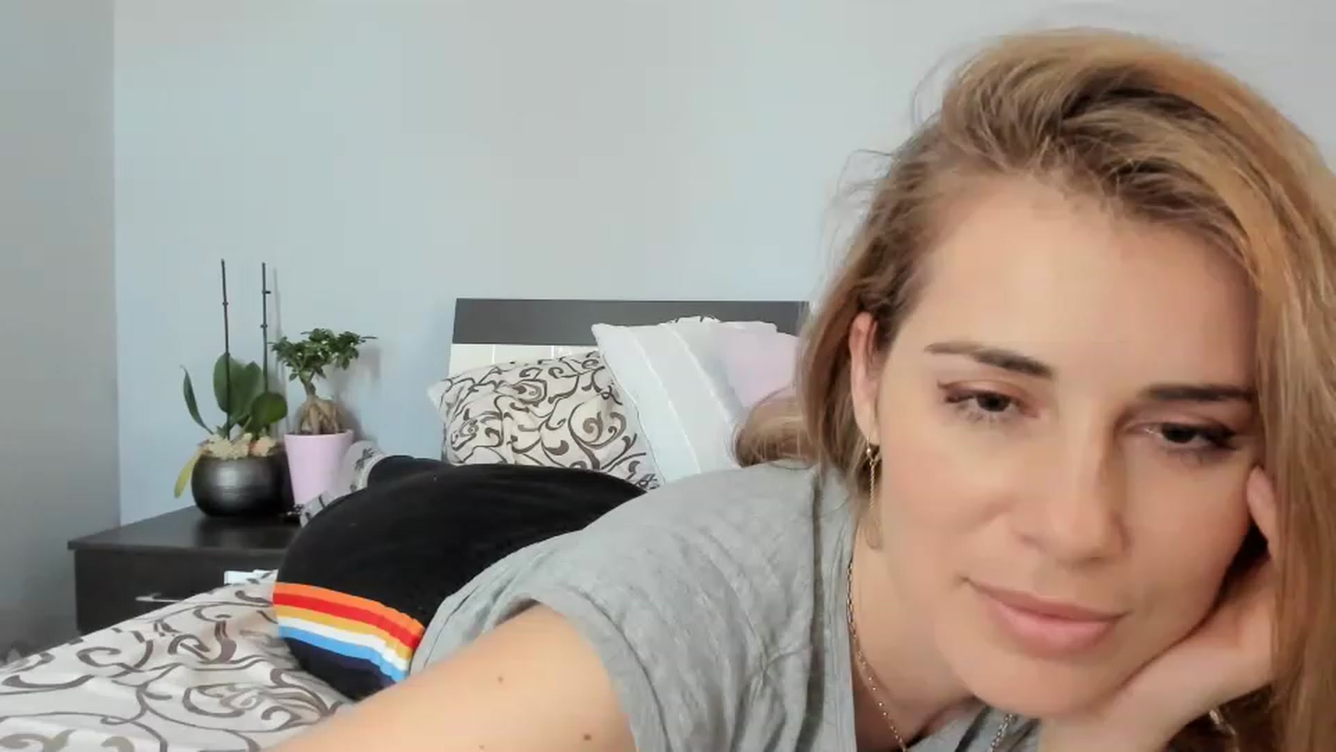 PrettyWomen31 video thumbnail