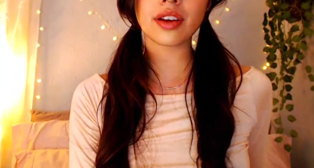 RobinMae video thumbnail