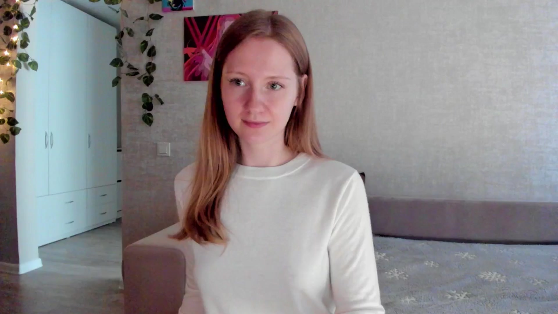 mnialice video thumbnail
