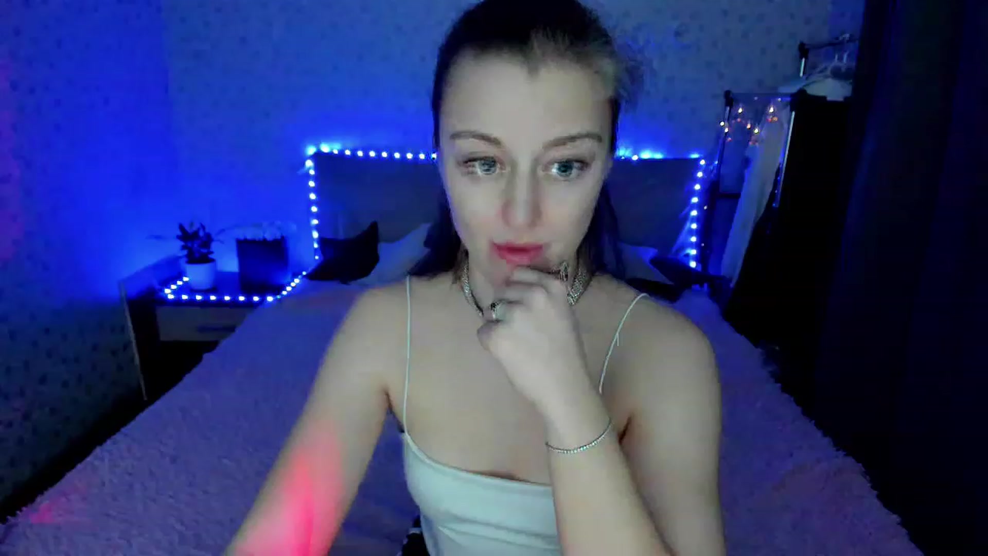 Karen_Le video thumbnail