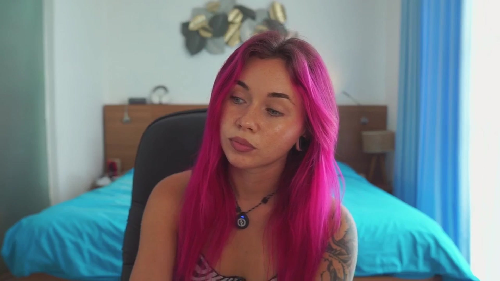Sarah_Pink video thumbnail