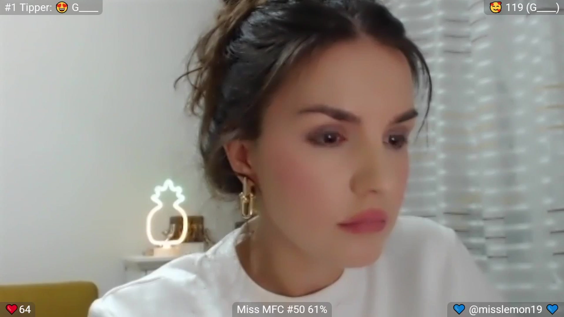 MissReno video thumbnail