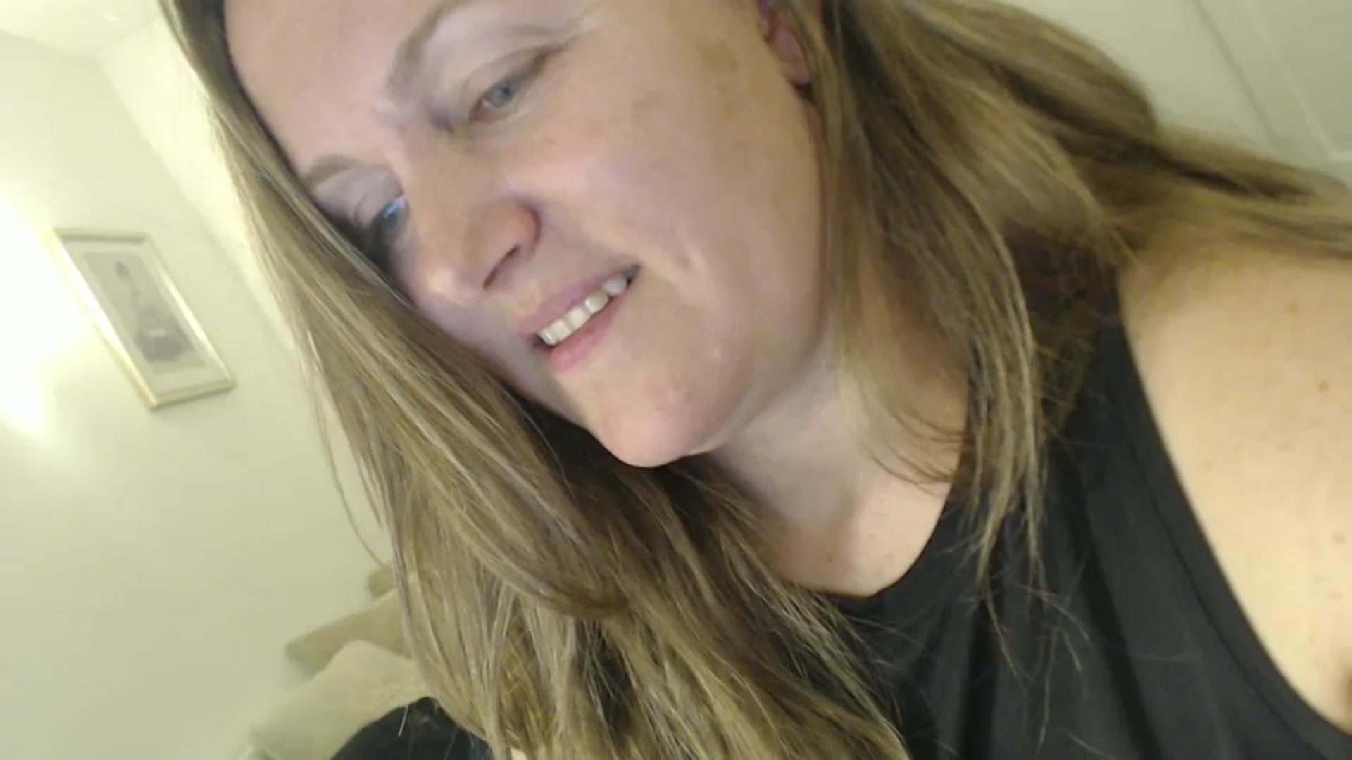 JustLily video thumbnail