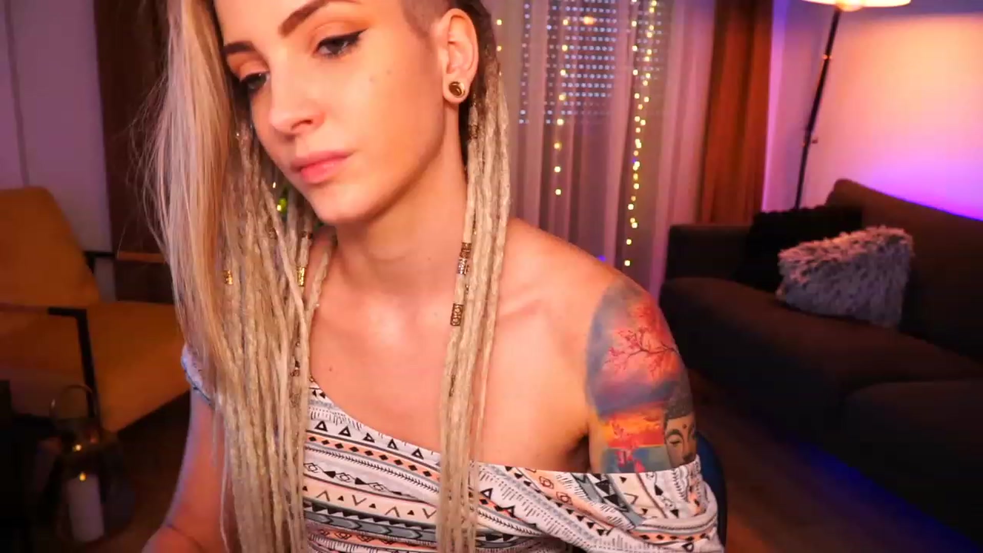 Kend_dall video thumbnail