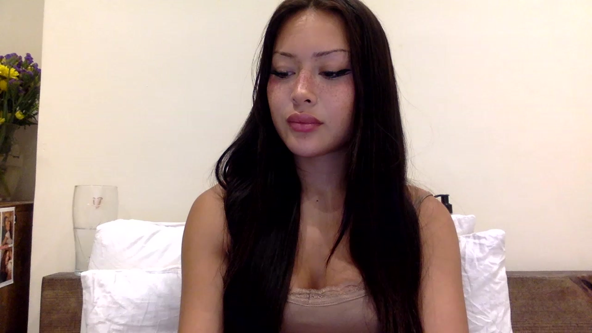 Miss_emiko video thumbnail