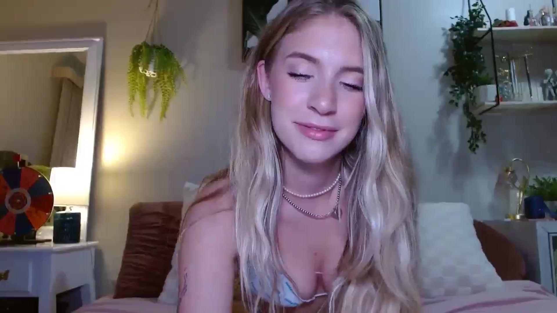 Em_babyxx video thumbnail