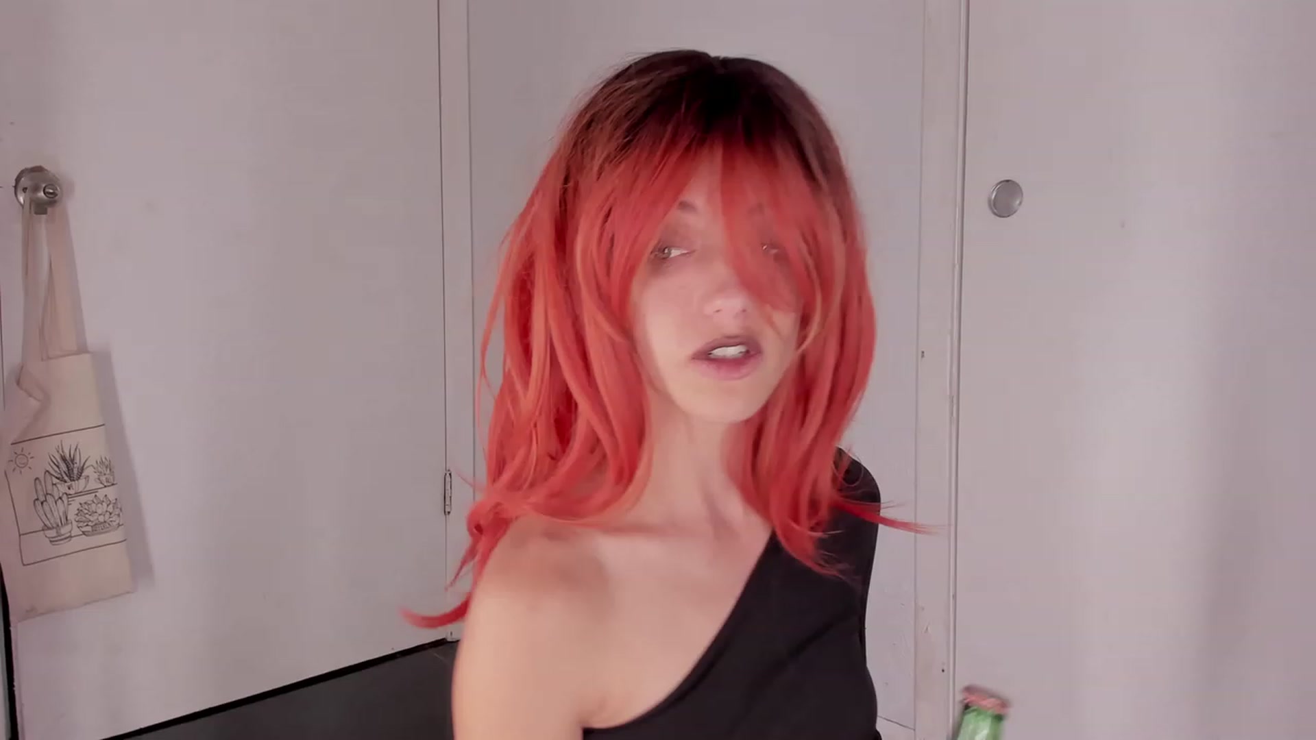 NaomiDee video thumbnail