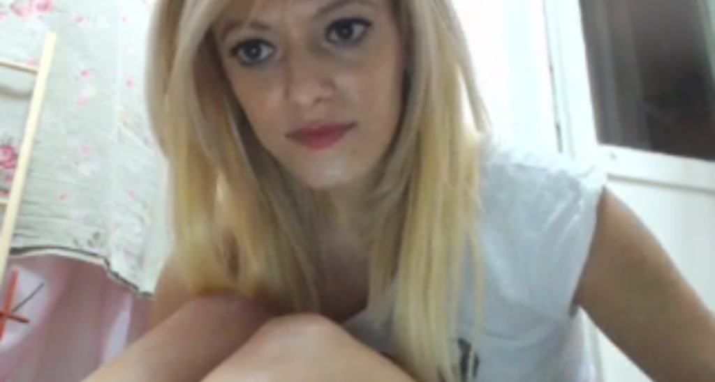 AwesomeBlonde video thumbnail