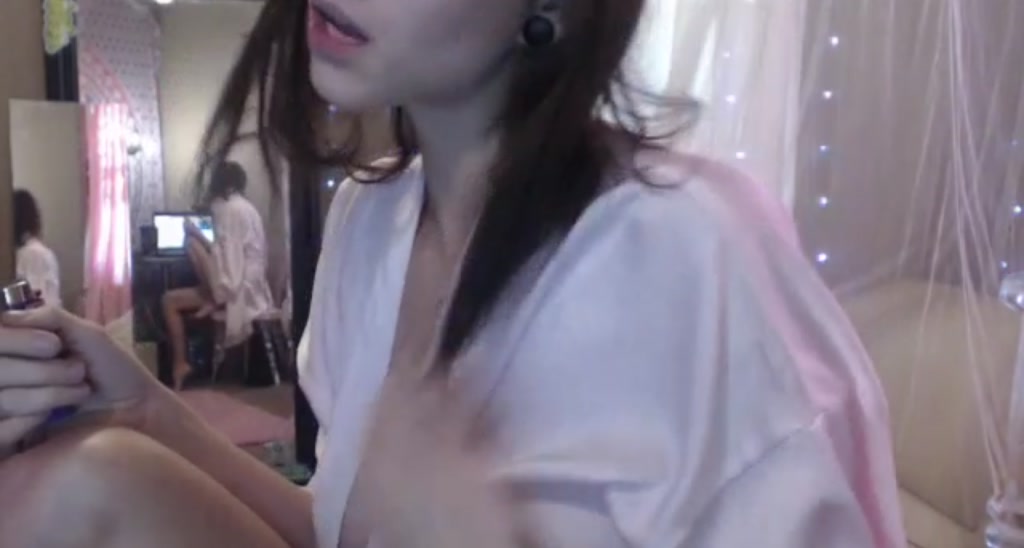 MollyMeowz video thumbnail