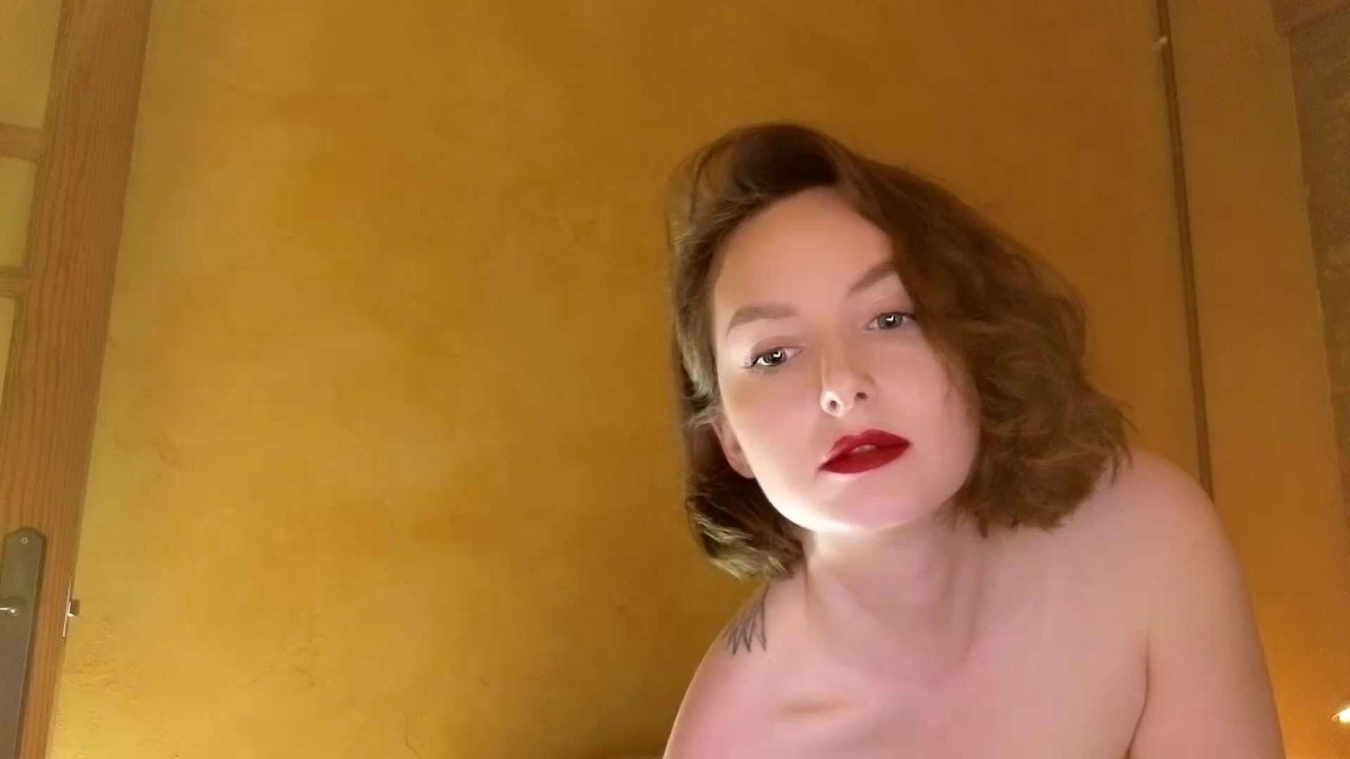 Red_Lips_Girl video thumbnail