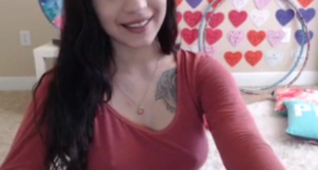 AdrianaMFC video thumbnail
