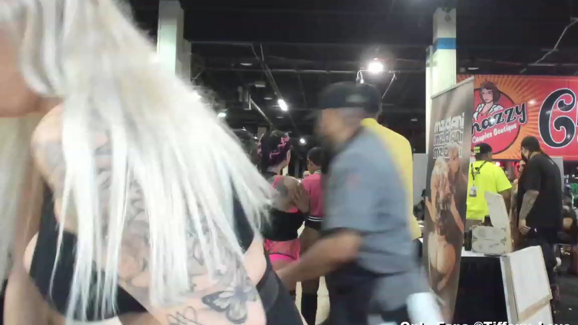 KissMyTitsPls video thumbnail