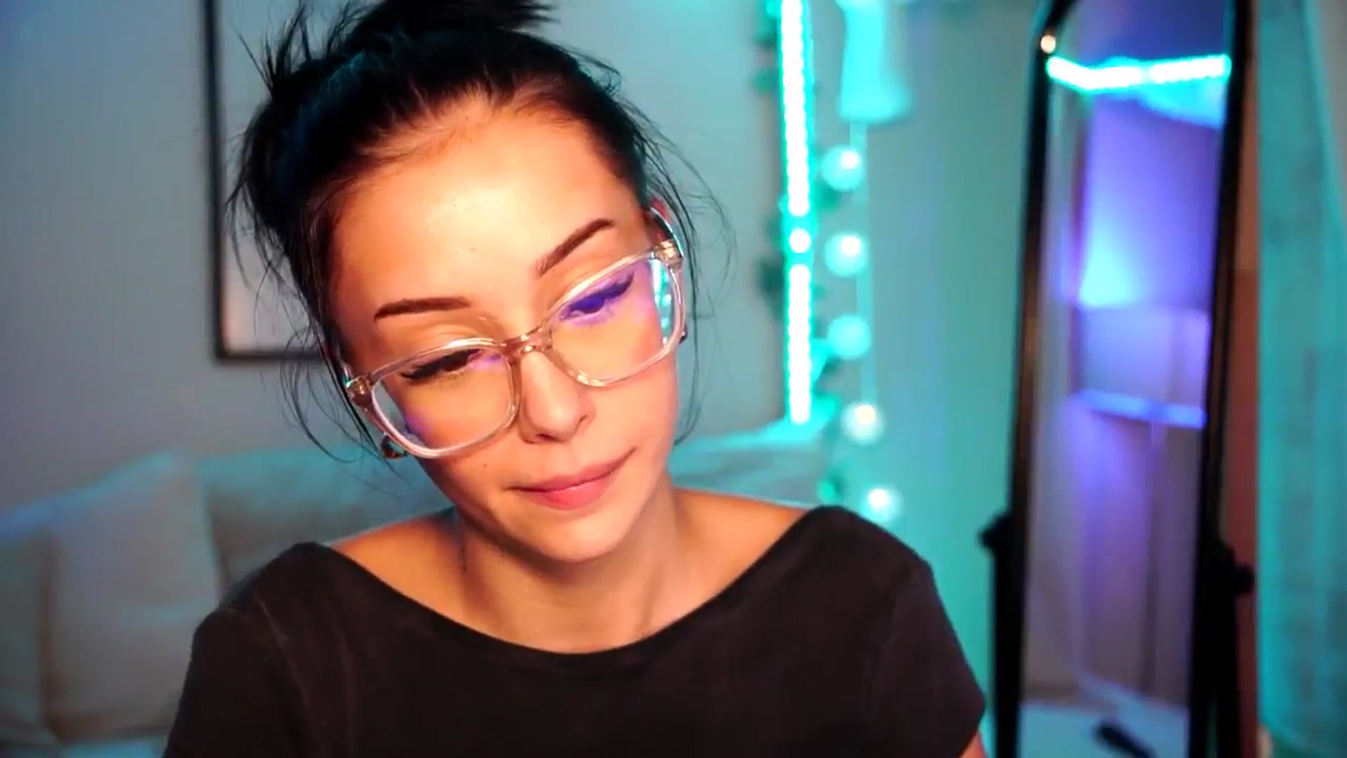 Naomii18 video thumbnail