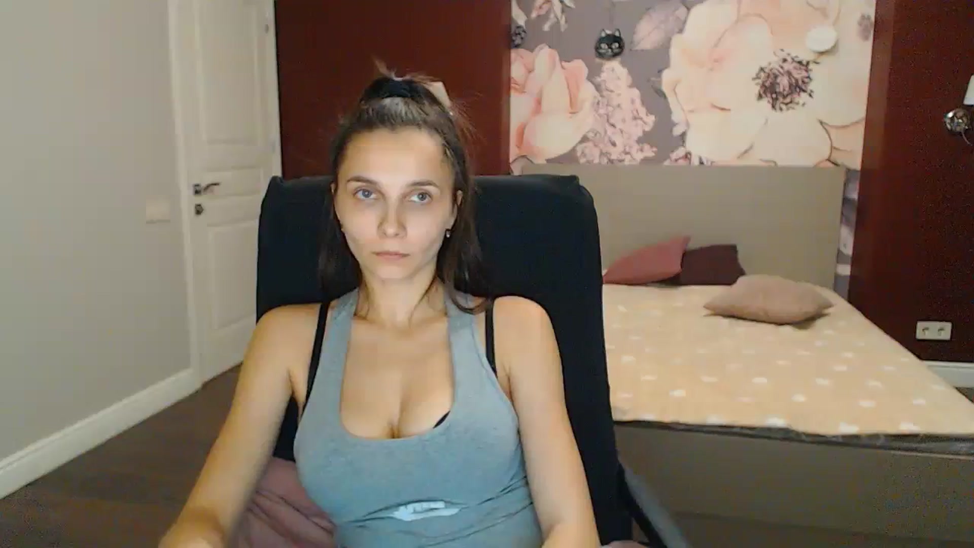 Karina_Mils video thumbnail