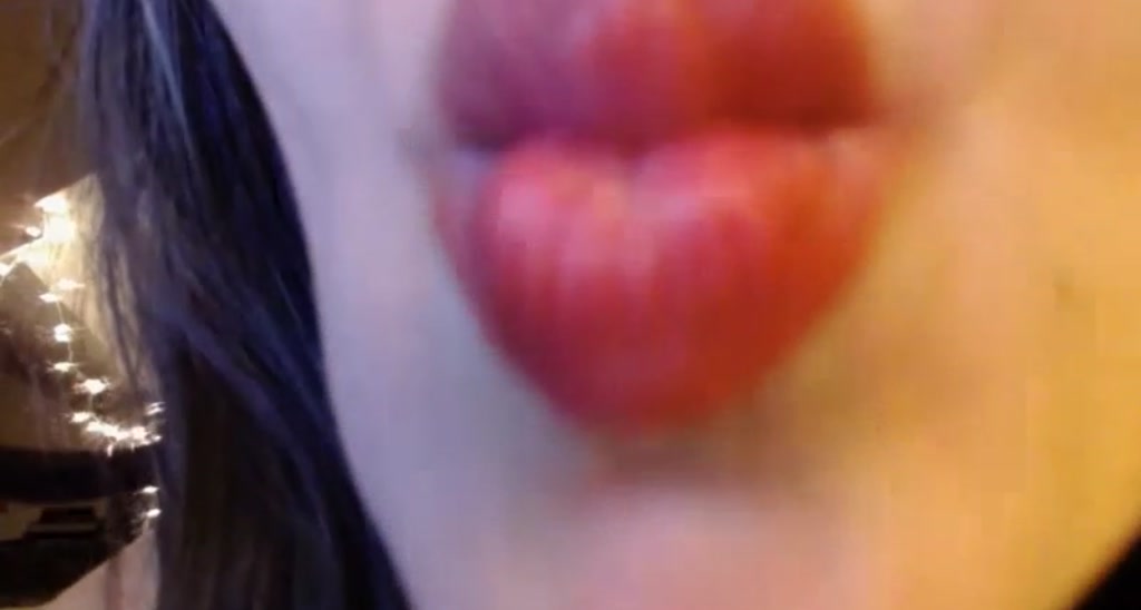 WeirdoEm video thumbnail
