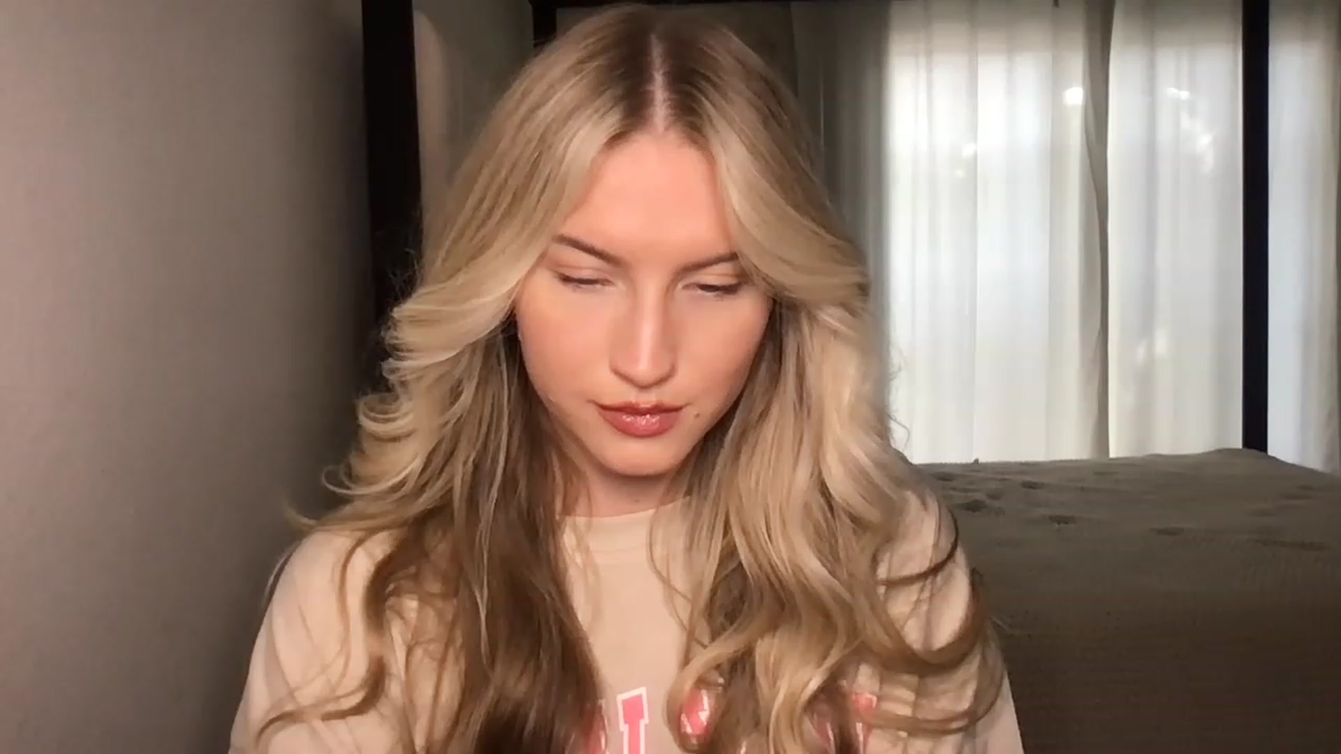 Thezabrina video thumbnail