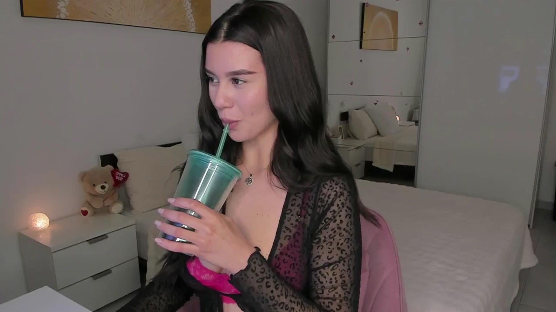 xCupcake video thumbnail