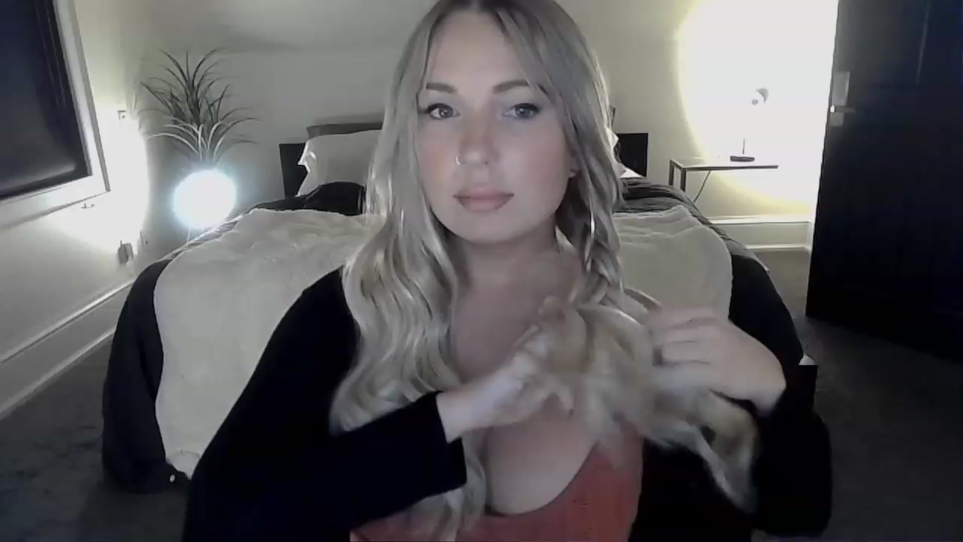 xx_scarlett video thumbnail