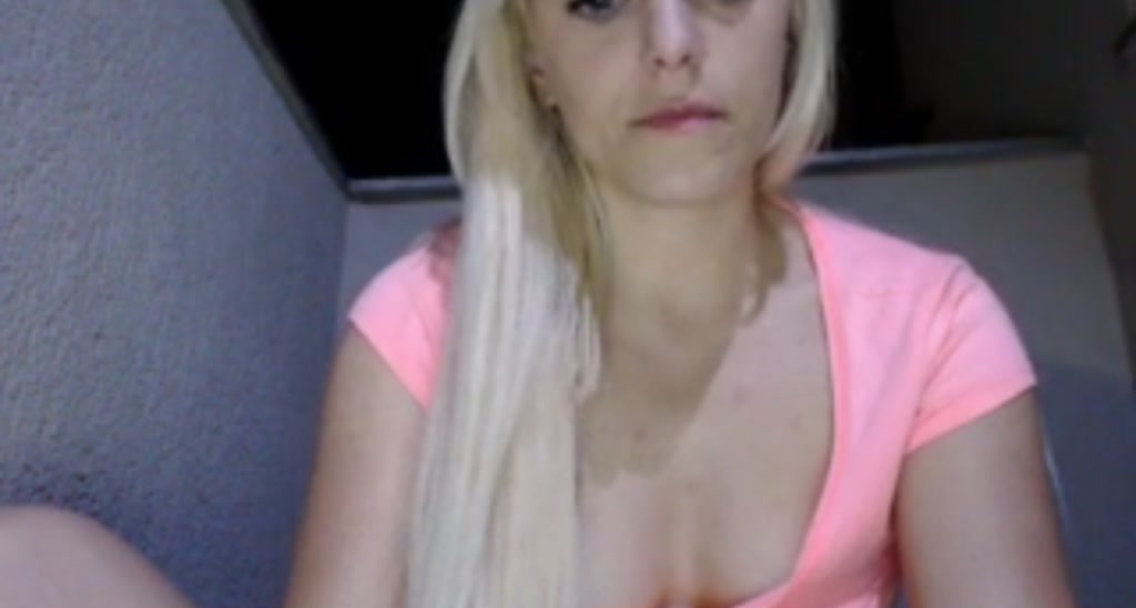 AwesomeBlonde video thumbnail