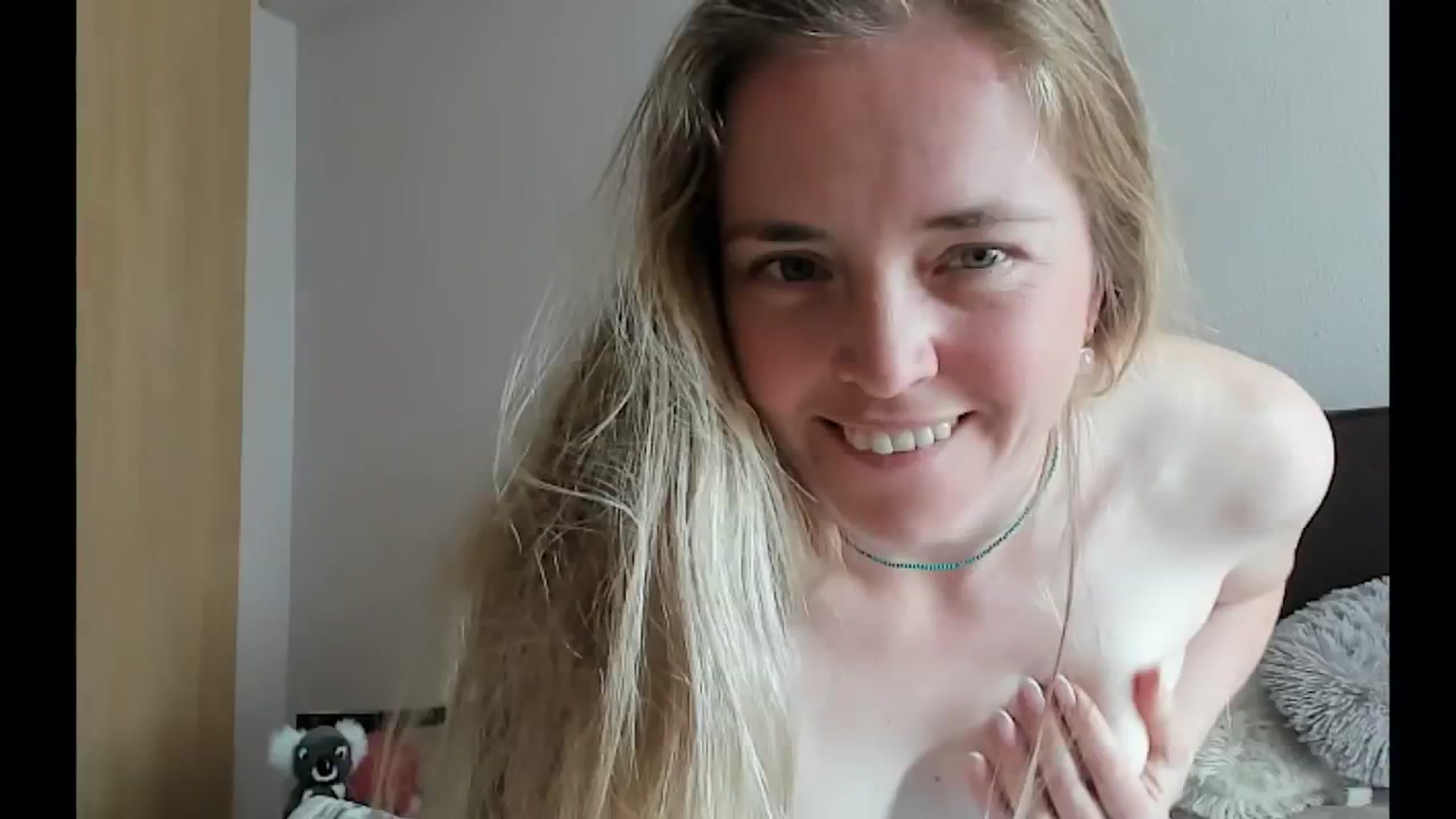 SexyAgent video thumbnail