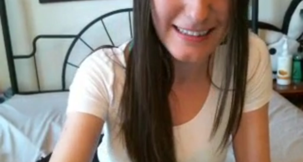 SquirtNGurl video thumbnail